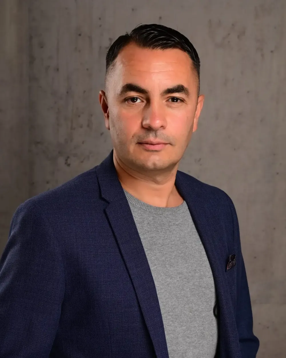 &Ouml;mer Bekar &ndash; Portr&auml;taufnahme